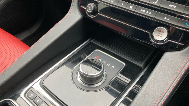 Jaguar F-Pace 2.0d R-Sport 5dr Auto AWD Diesel Estate